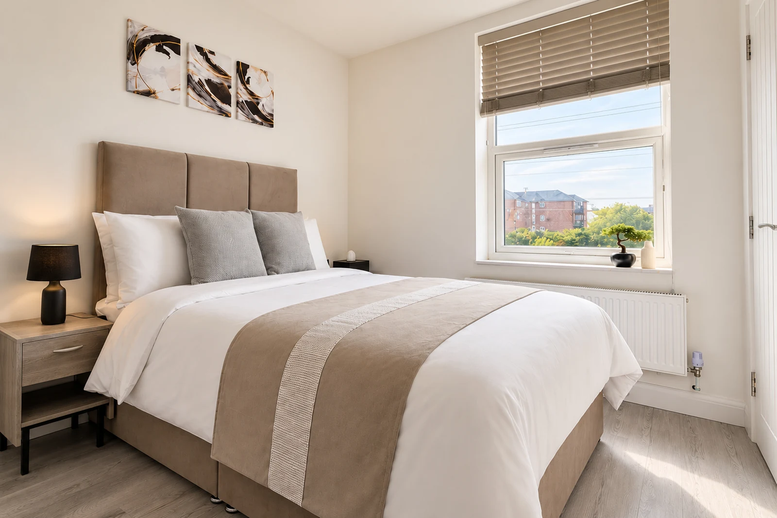 Room 4: a first-floor room for one guest, with a queen bed and private en-suite.